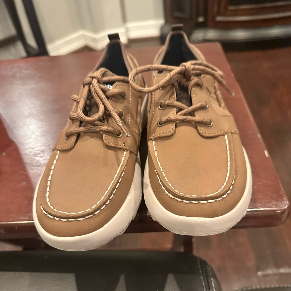 Sperry Boys Boat Shoes – Size 4 – Style STK267251 – Excellent Condition